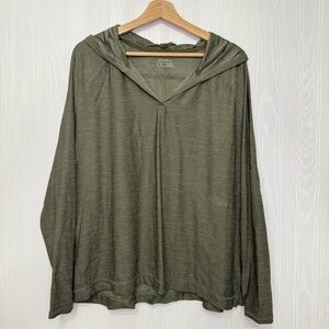 Eddie Bauer dri-fit lightweight green stripped hooded shirt size 2XL